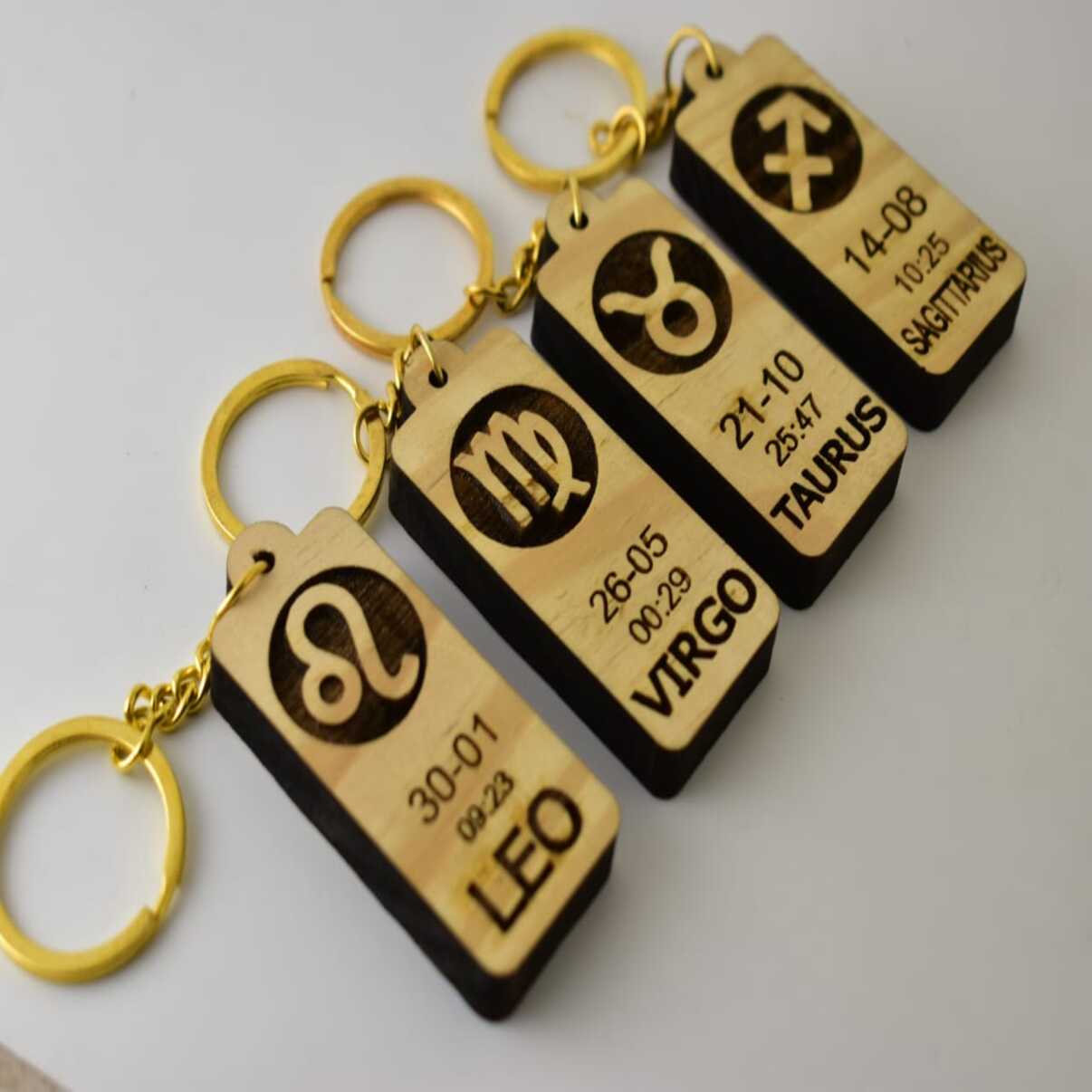 Keychain for Men & Women || Zodiac Sign Keychain || Customized Gemini Symbol Keyring